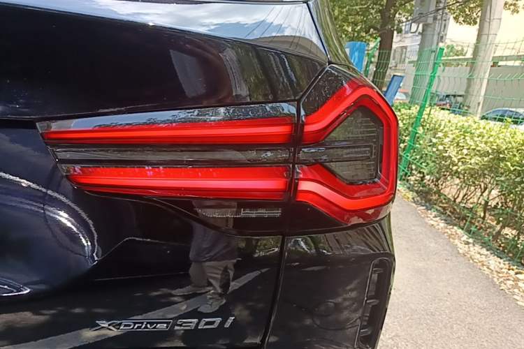Used BMW X3 2023 Restyled xDrive30i Leading Edition M Night Sky Package Right Rear Taillight
