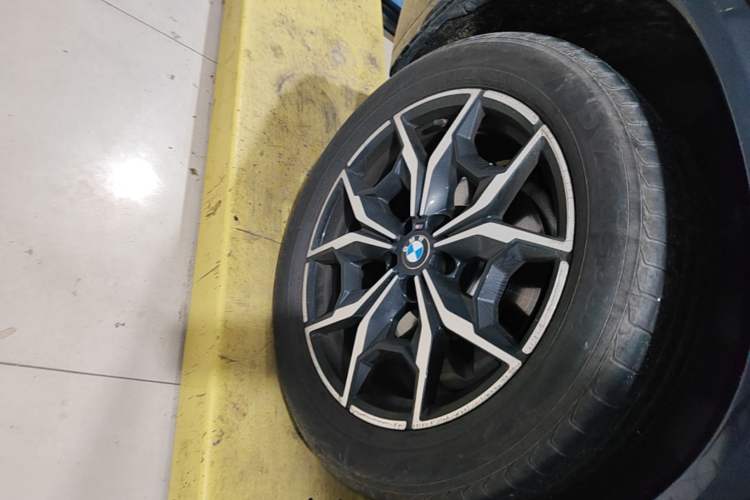 Used BMW X3 2023 xDrive25i M Sport Package Right Rear Wheel Hub