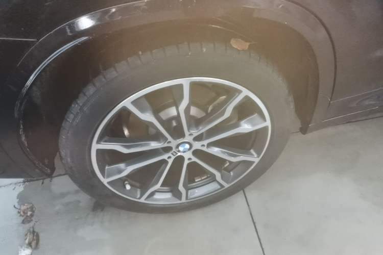 Used BMW X3 2023 xDrive30i Leading Model M Night Edition Package Right Rear Wheel Hub