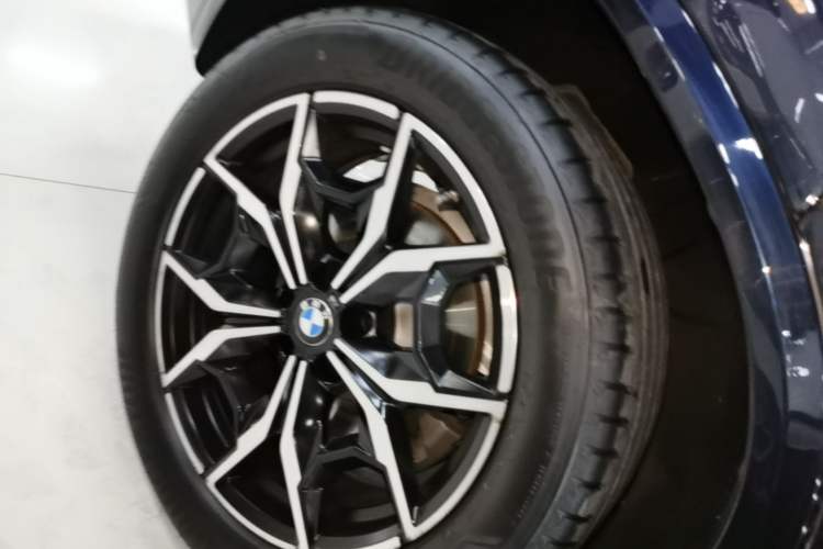 Used BMW X3 2023 xDrive25i M Sport Package Right Rear Wheel Hub