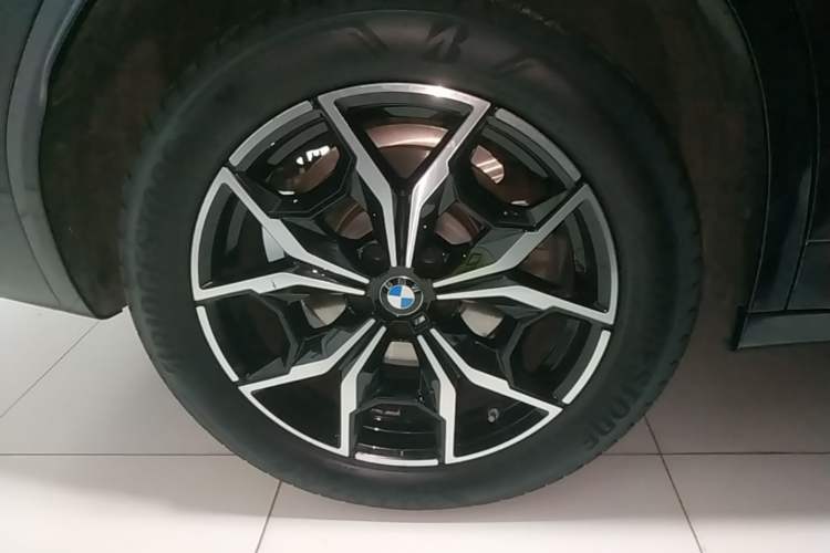 Used BMW X3 2023 xDrive25i M Sport Package Right Rear Wheel Hub