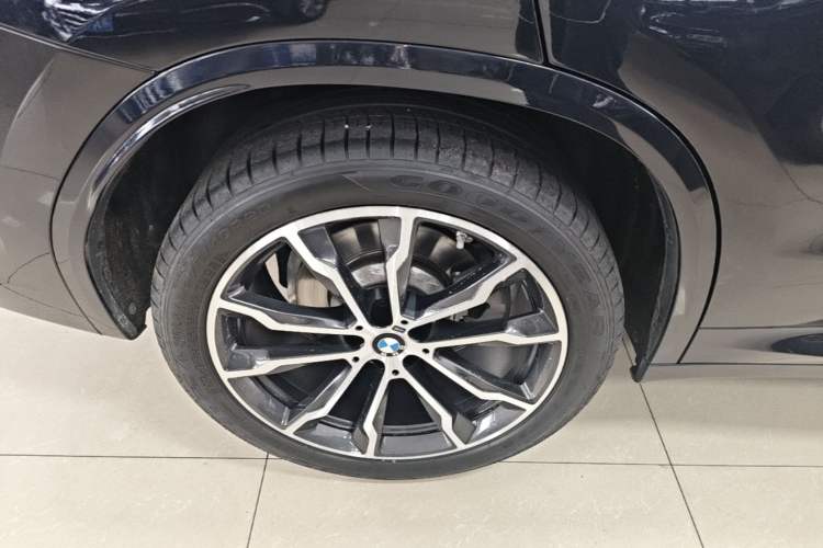 Used BMW X3 2023 Restyled xDrive30i Leading Edition M Night Sky Package Right Rear Wheel Hub