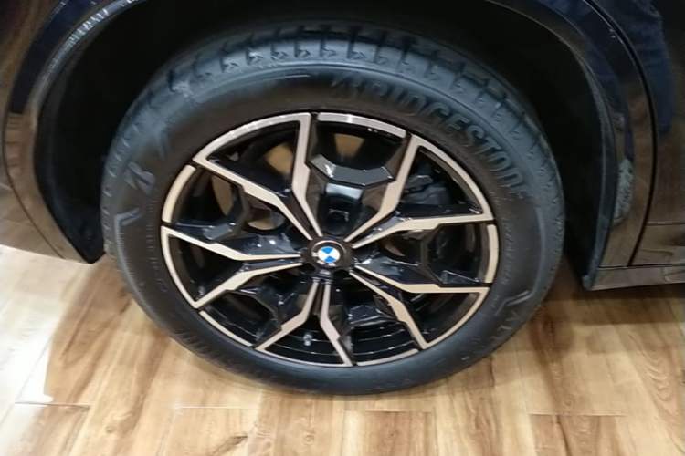 Used BMW X3 2023 xDrive25i M Sport Package Right Rear Wheel Hub