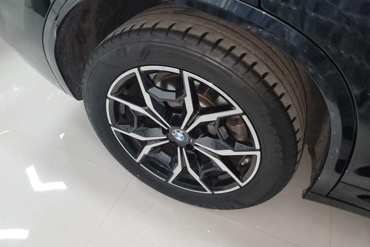 Used BMW X3 2023 xDrive25i M Sport Package Right Rear Wheel Hub
