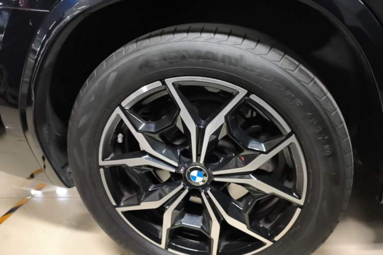 Used BMW X3 2023 xDrive25i M Sport Package Right Rear Wheel Hub