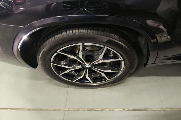 Used BMW X3 2023 xDrive25i M Sport Package Right Rear Wheel Hub