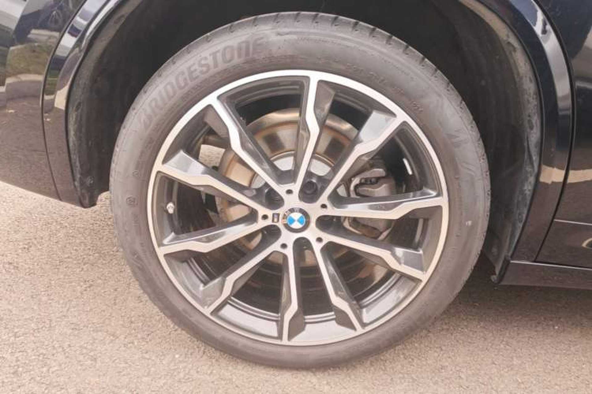 Used BMW X3 2023 Restyled xDrive30i Leading Edition M Night Sky Package Right Rear Wheel Hub