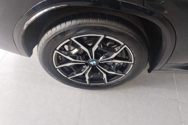 Used BMW X3 2023 xDrive25i M Sport Package Right Rear Wheel Hub