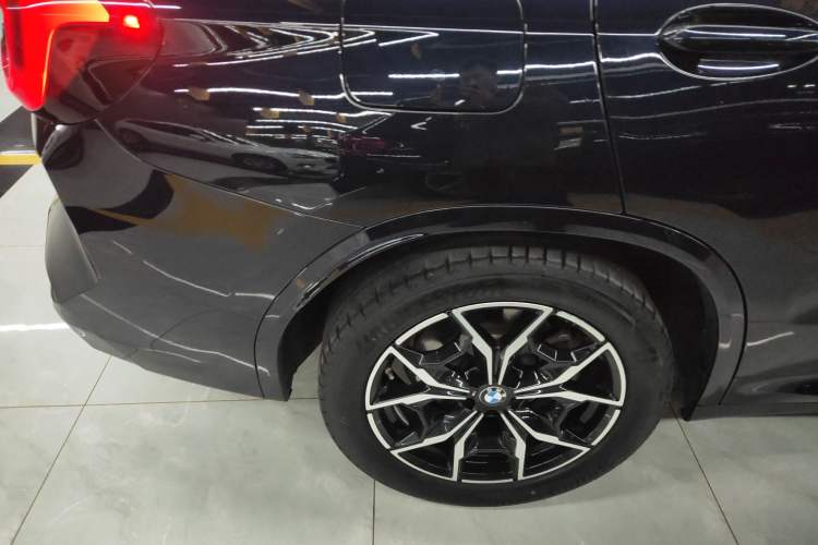 Used BMW X3 2023 xDrive25i M Sport Package Right Rear Wheel Hub