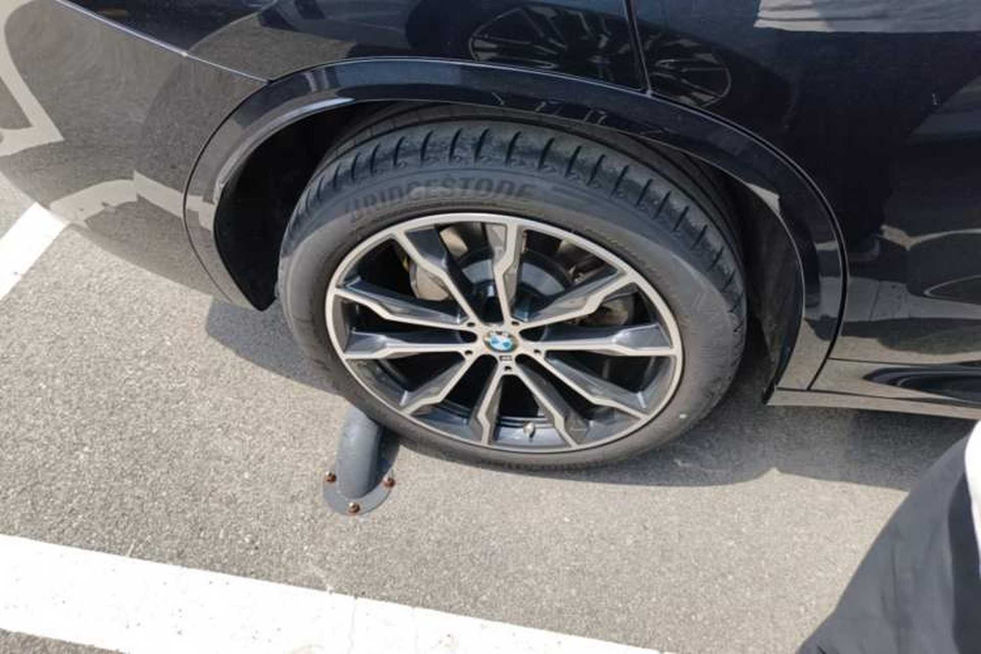 Used BMW X3 2023 Restyled xDrive30i Leading Edition M Night Sky Package Right Rear Wheel Hub