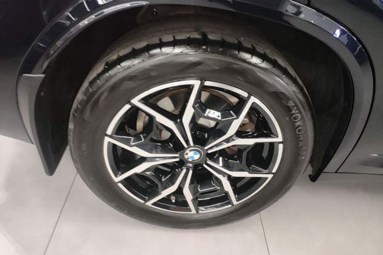 Used BMW X3 2023 xDrive25i M Sport Package Right Rear Wheel Hub