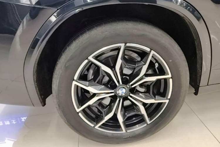 Used BMW X3 2023 xDrive25i M Sport Package Right Rear Wheel Hub