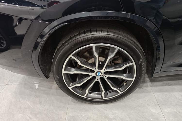 Used BMW X3 2023 xDrive30i Leading Model M Night Edition Package Right Rear Wheel Hub