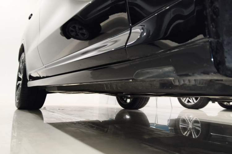 Used BMW X3 2023 Restyled xDrive30i Leading Edition M Night Sky Package Right Side Sill