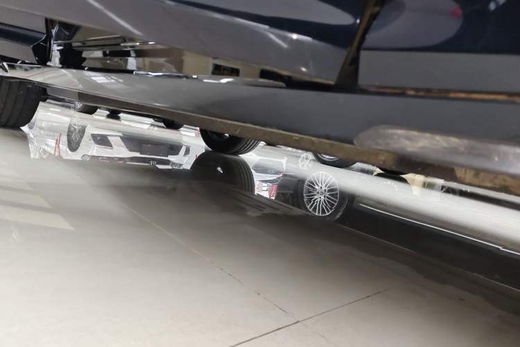 Used BMW X3 2023 xDrive25i M Sport Package Right Side Sill