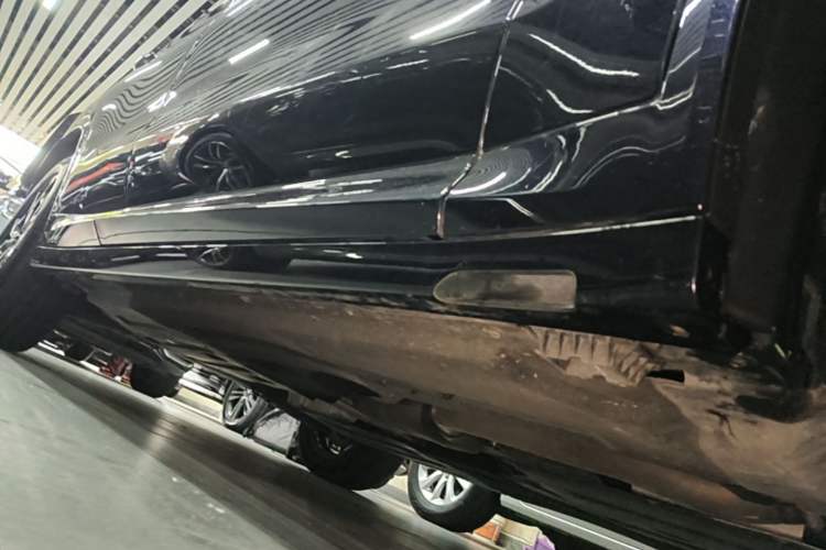 Used BMW X3 2023 xDrive25i M Sport Package Right Side Sill