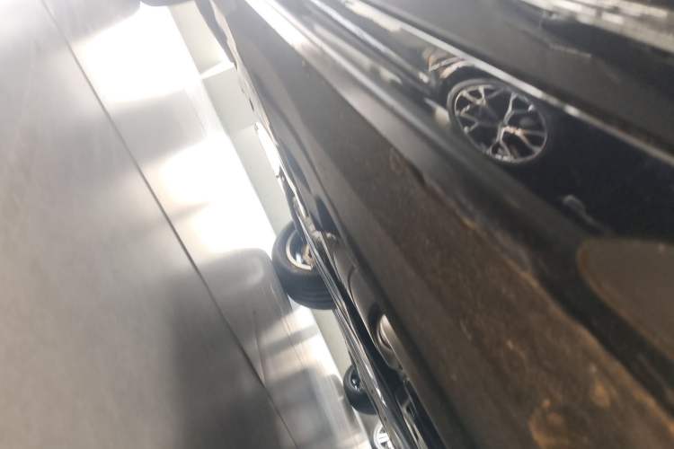 Used BMW X3 2023 xDrive25i M Sport Package Right Side Sill