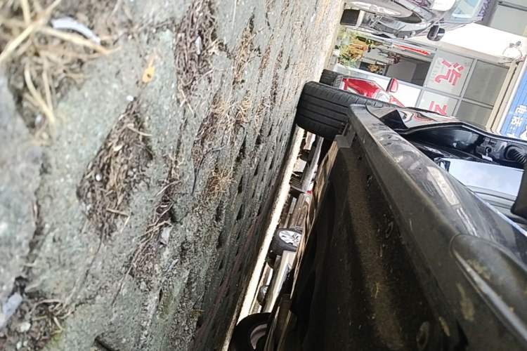 Used BMW X3 2023 xDrive25i M Sport Package Right Side Sill