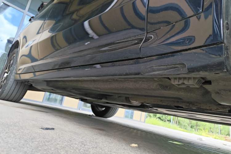 Used BMW X3 2023 xDrive25i M Sport Package Right Side Sill