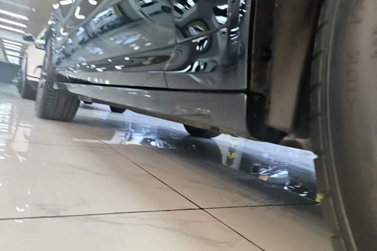Used BMW X3 2023 Restyled xDrive30i Leading Edition M Night Sky Package Right Side Sill