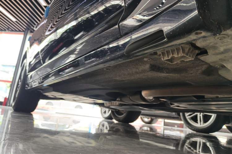 Used BMW X3 2023 xDrive25i M Sport Package Right Side Sill