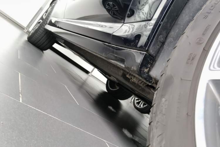 Used BMW X3 2023 Restyled xDrive30i Leading Edition M Night Sky Package Right Side Sill