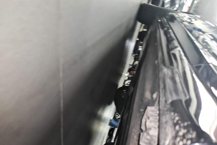 Used BMW X3 2023 xDrive25i M Sport Package Right Side Sill