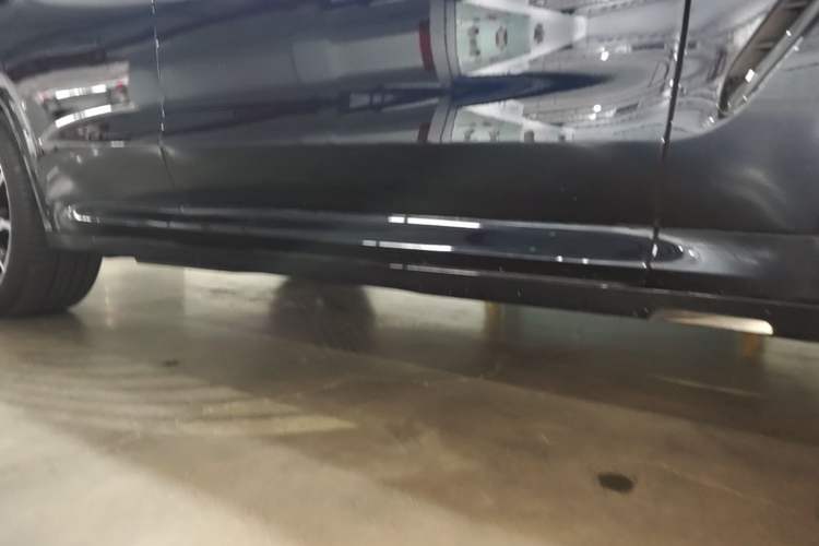Used BMW X3 2023 xDrive30i Leading Model M Night Edition Package Right Side Sill