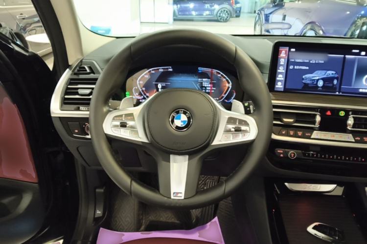 Used BMW X3 2023 Restyled xDrive30i Leading Edition M Night Sky Package Steering Wheel