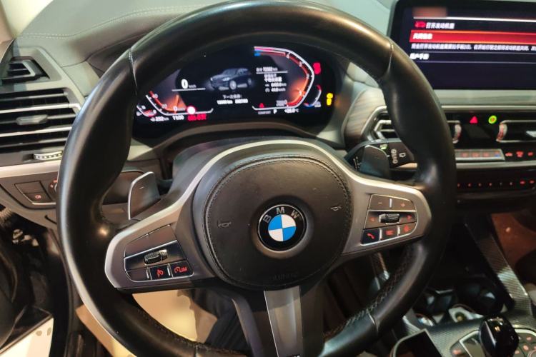 Used BMW X3 2023 xDrive30i Leading Model M Night Edition Package Steering Wheel