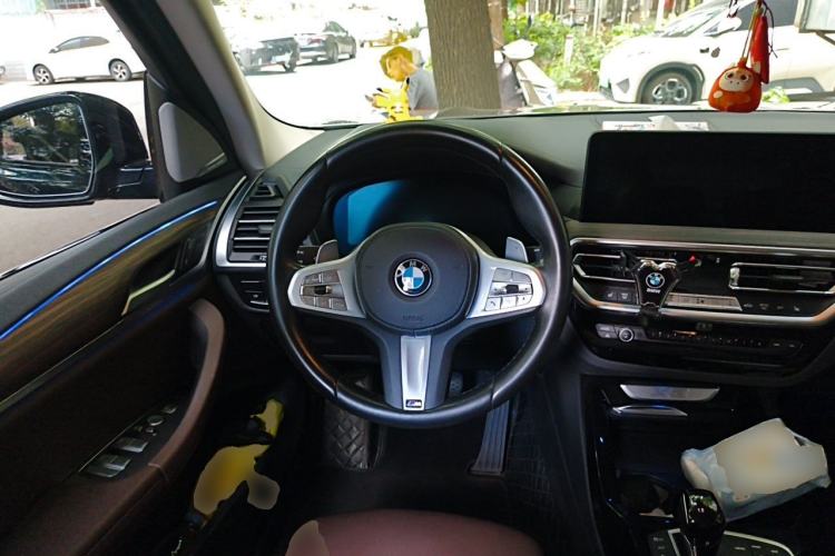 Used BMW X3 2023 Restyled xDrive30i Leading Edition M Night Sky Package Steering Wheel
