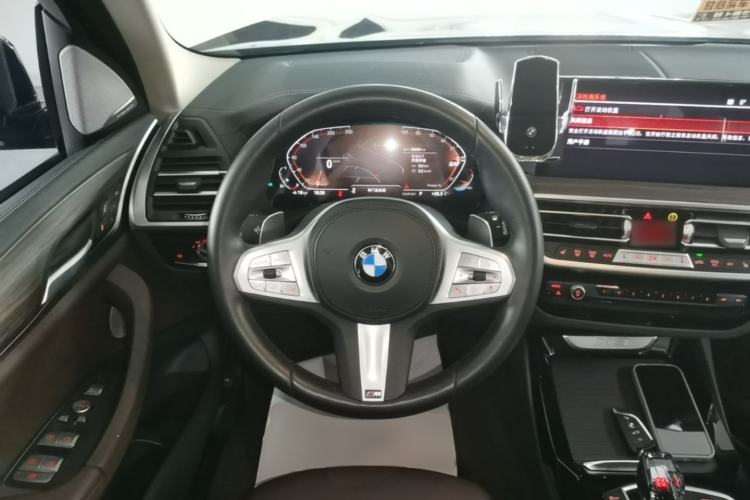Used BMW X3 2023 Restyled xDrive30i Leading Edition M Night Sky Package Steering Wheel