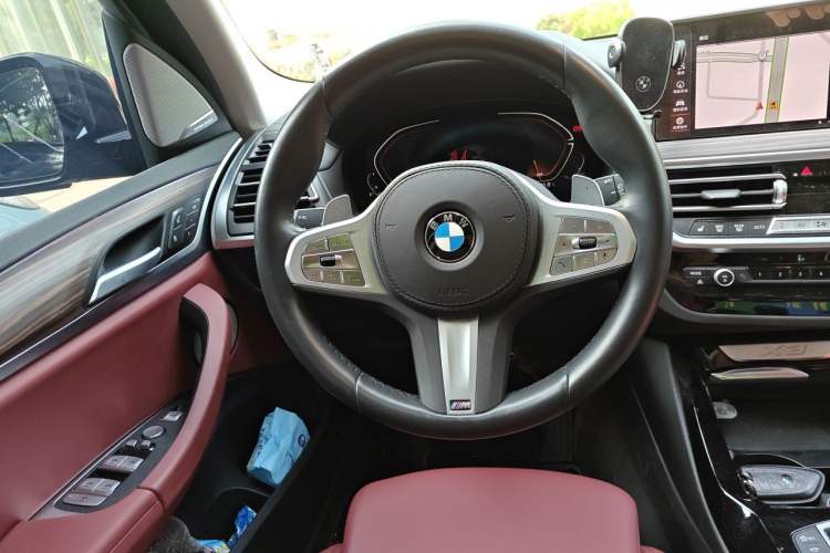 Used BMW X3 2023 xDrive30i Leading Model M Night Edition Package Steering Wheel