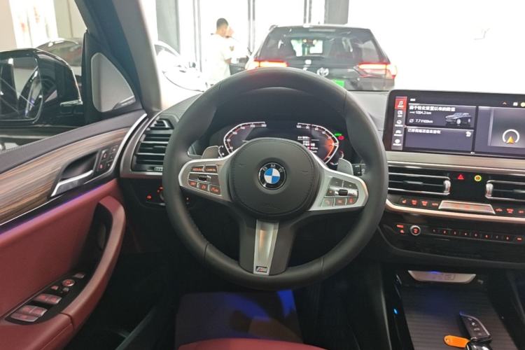 Used BMW X3 2023 Restyled xDrive30i Leading Edition M Night Sky Package Steering Wheel