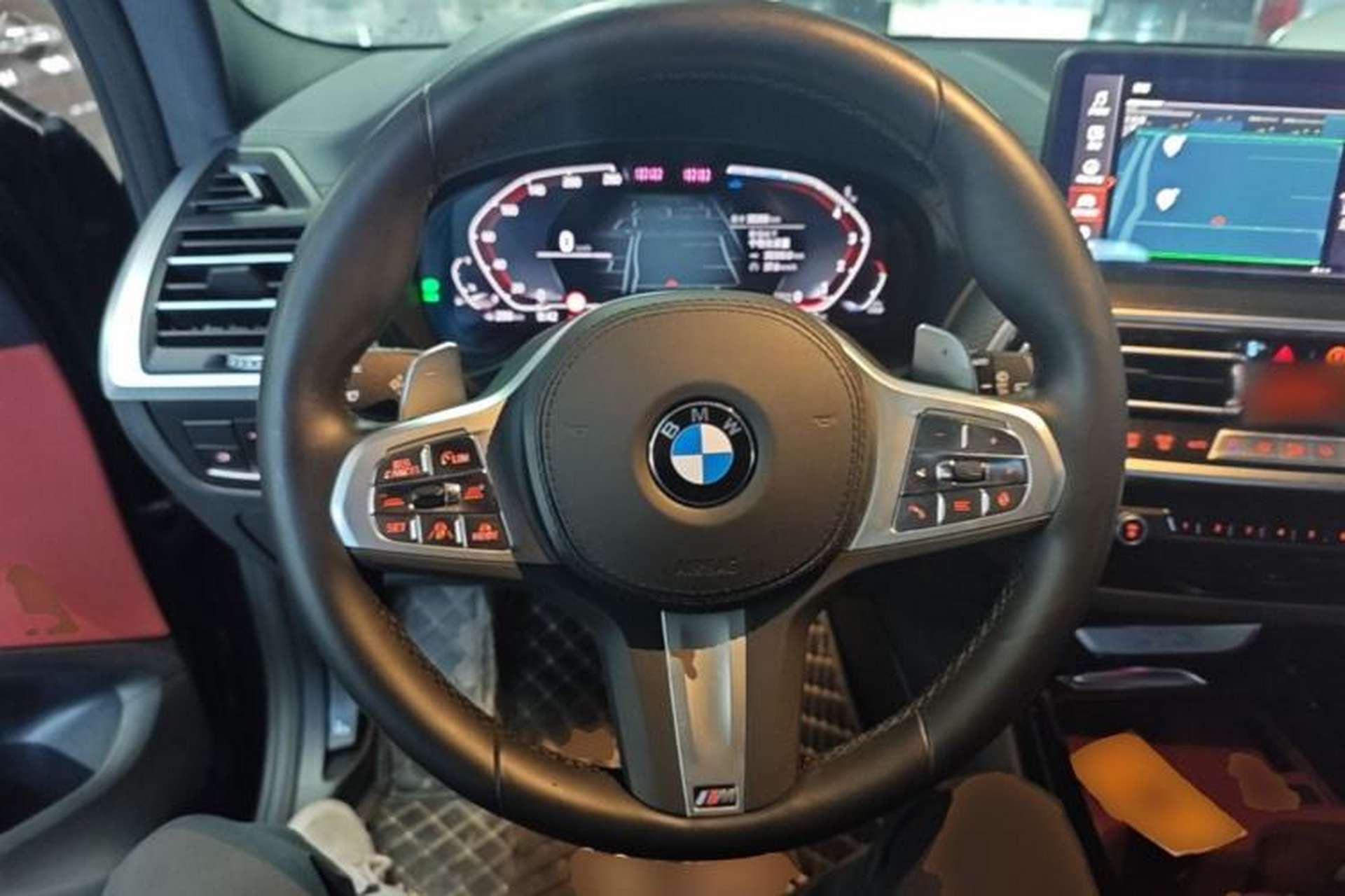 Used BMW X3 2023 Restyled xDrive30i Luxury Version M Night Edition Package Steering Wheel