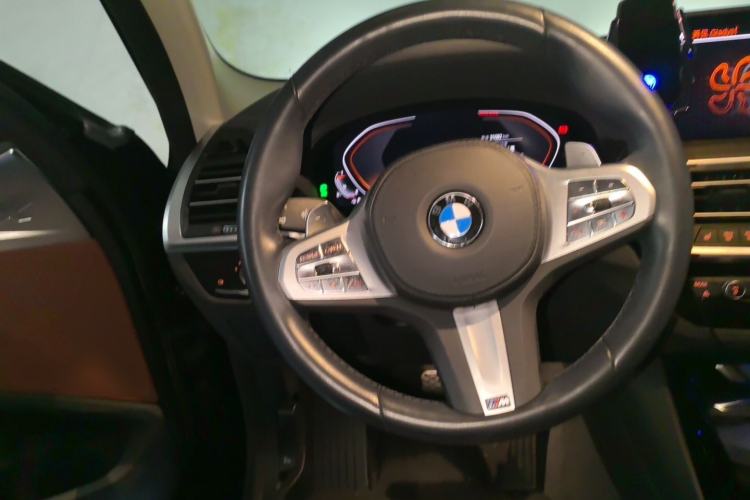 Used BMW X3 2023 Restyled xDrive30i Leading Edition M Night Sky Package Steering Wheel