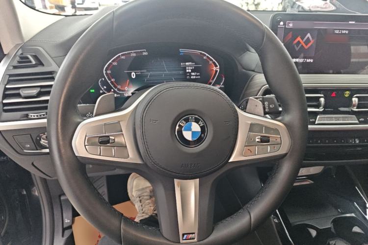 Used BMW X3 2023 Restyled xDrive30i Leading Edition M Night Sky Package Steering Wheel