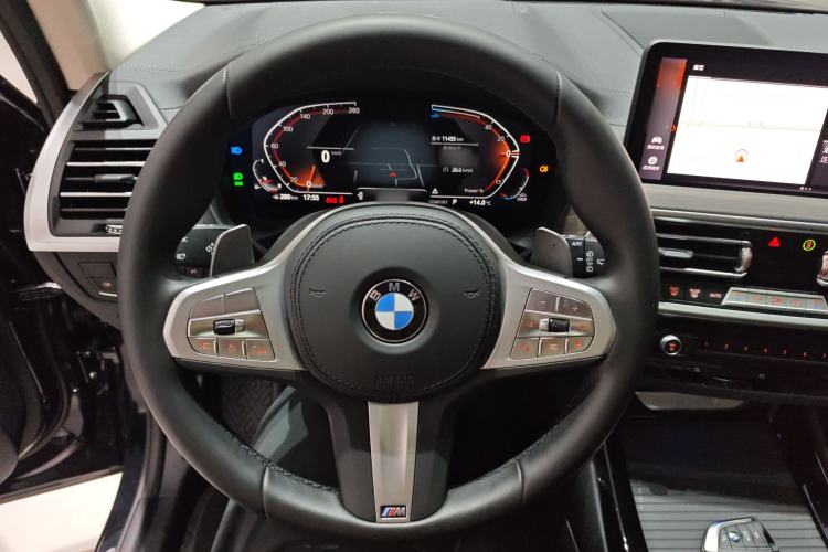 Used BMW X3 2023 Restyled xDrive30i Leading Edition M Night Sky Package Steering Wheel