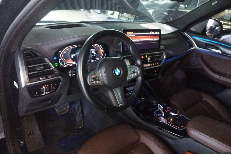 Used BMW X3 2023 xDrive30i Luxury Edition M Night Sky Package Steering Wheel