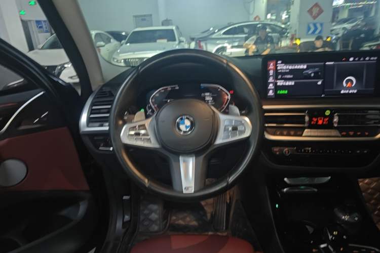 Used BMW X3 2023 Restyled xDrive30i Leading Edition M Night Sky Package Steering Wheel