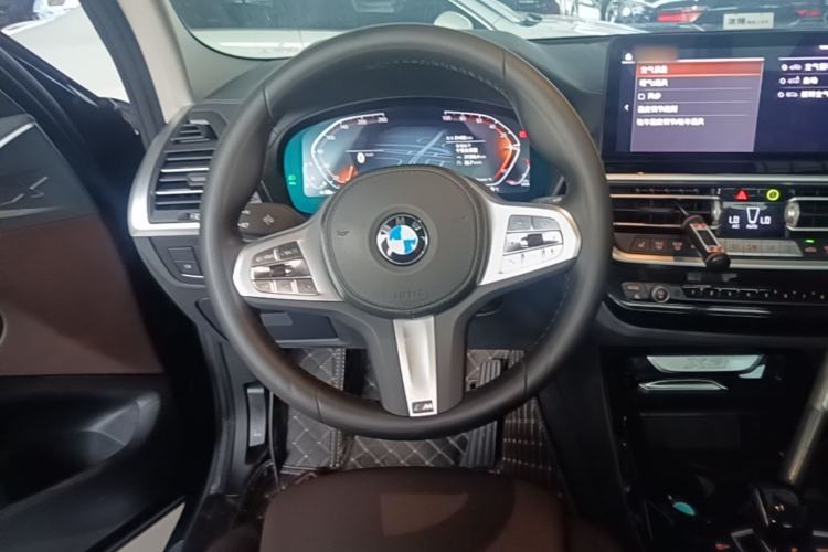 Used BMW X3 2023 xDrive25i M Sport Package Steering Wheel