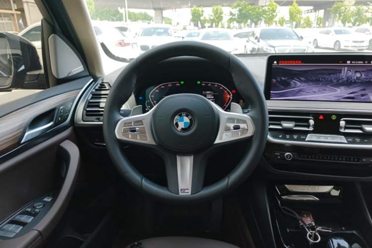Used BMW X3 2023 Restyled xDrive30i Leading Edition M Night Sky Package Steering Wheel