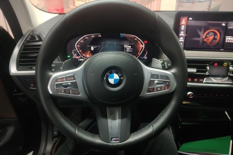 Used BMW X3 2023 Restyled xDrive30i Leading Edition M Night Sky Package Steering Wheel