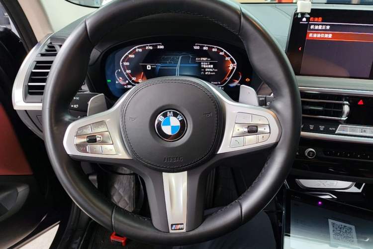 Used BMW X3 2023 Restyled xDrive30i Leading Edition M Night Sky Package Steering Wheel