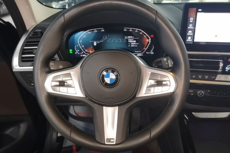 Used BMW X3 2023 xDrive25i M Sport Package Steering Wheel