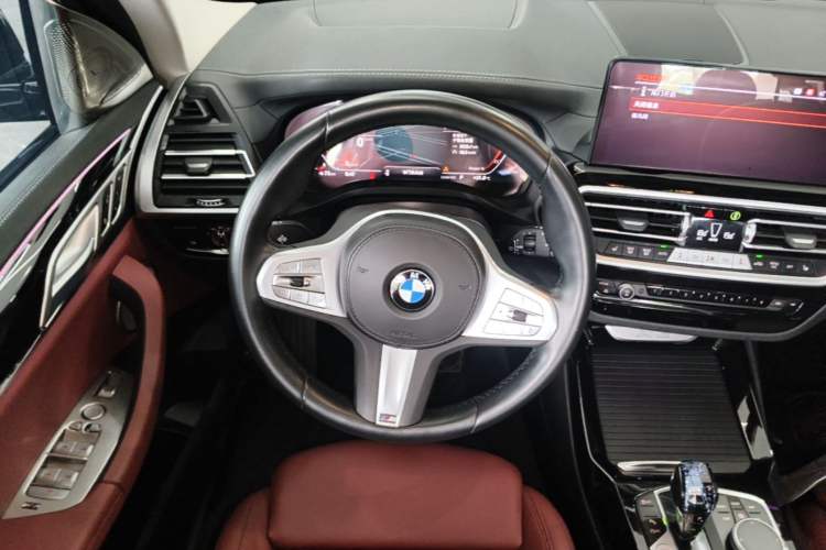 Used BMW X3 2023 xDrive25i M Sport Package Steering Wheel