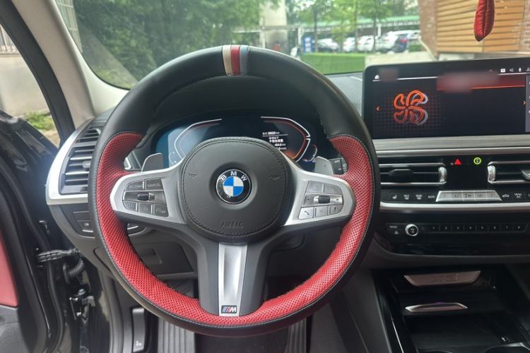 Used BMW X3 2023 Restyled xDrive30i Leading Edition M Night Sky Package Steering Wheel
