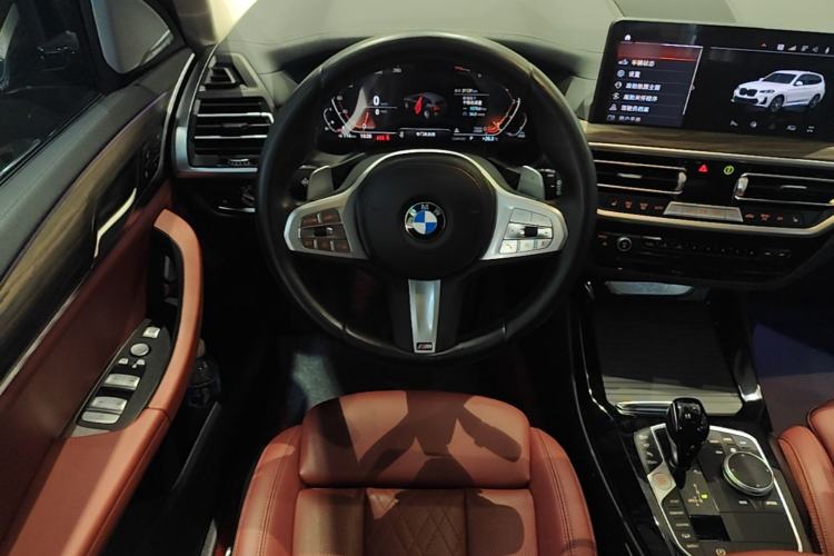 Used BMW X3 2023 Restyled xDrive30i Leading Edition M Night Sky Package Steering Wheel