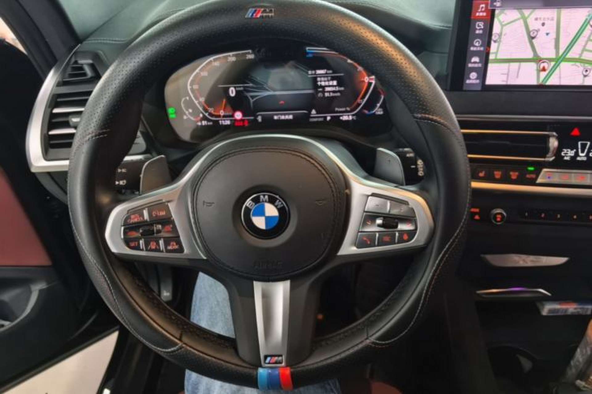 Used BMW X3 2023 Restyled xDrive30i Luxury Version M Night Edition Package Steering Wheel