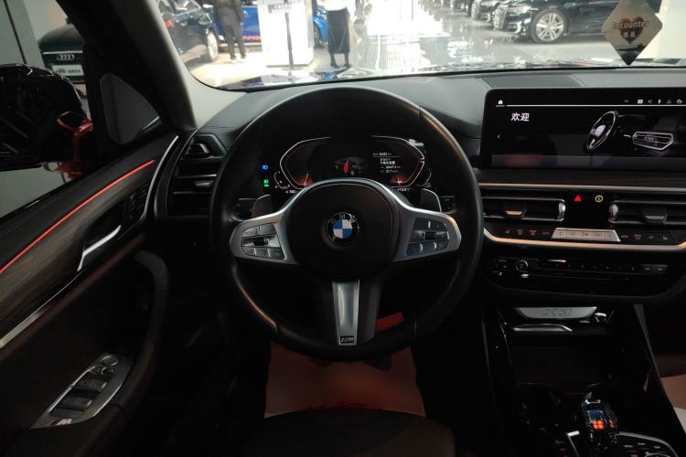 Used BMW X3 2023 Restyled xDrive30i Leading Edition M Night Sky Package Steering Wheel